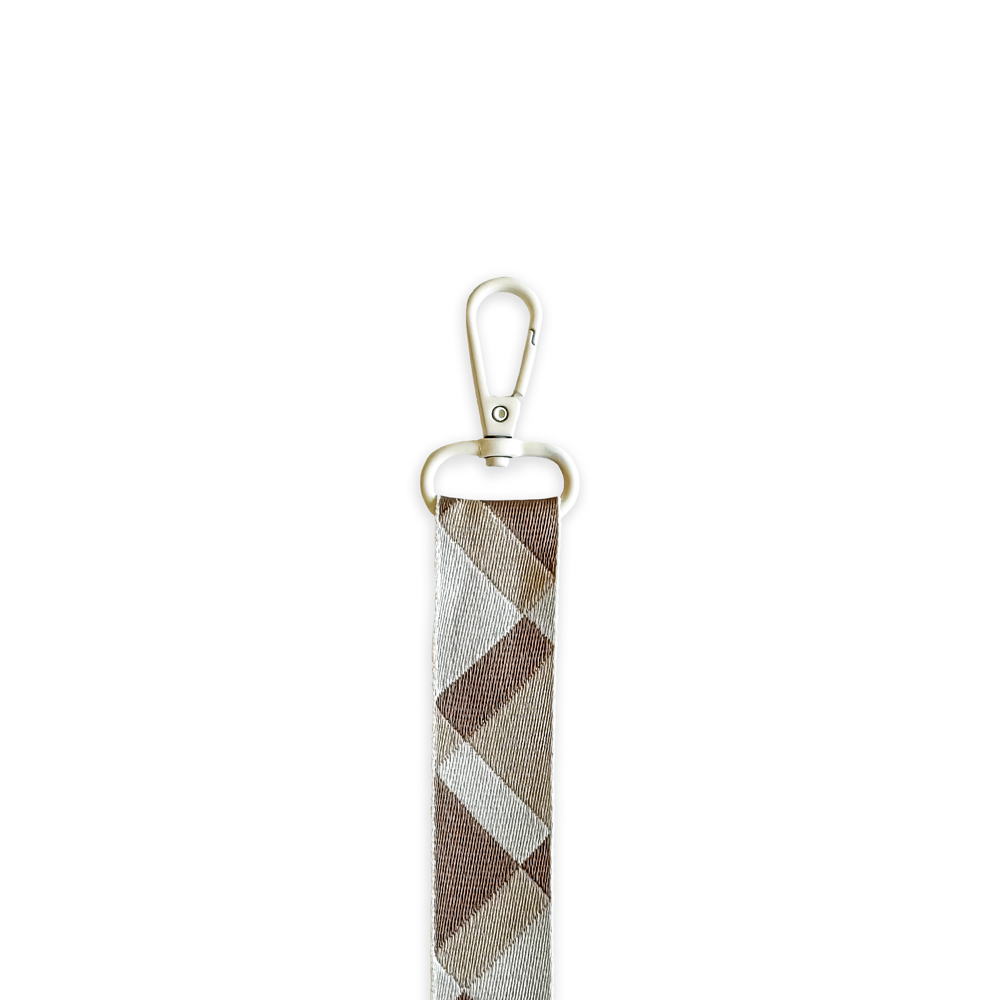lanyard_Cuadritos-Beige1_42c324f6-1281-4417-8762-afed6c084f0e.png